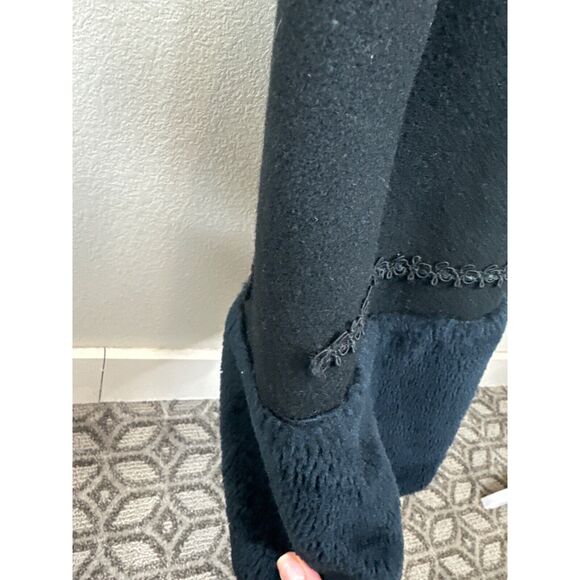 Elegant‎ Black & Faux Fur Trimmed Coat With Hood & Button Detail Pennylane VTG M - Picture 4 of 8